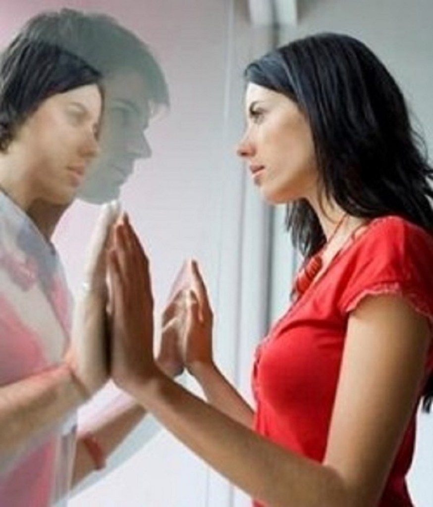 What is the Twin Flame Mirror Exercise